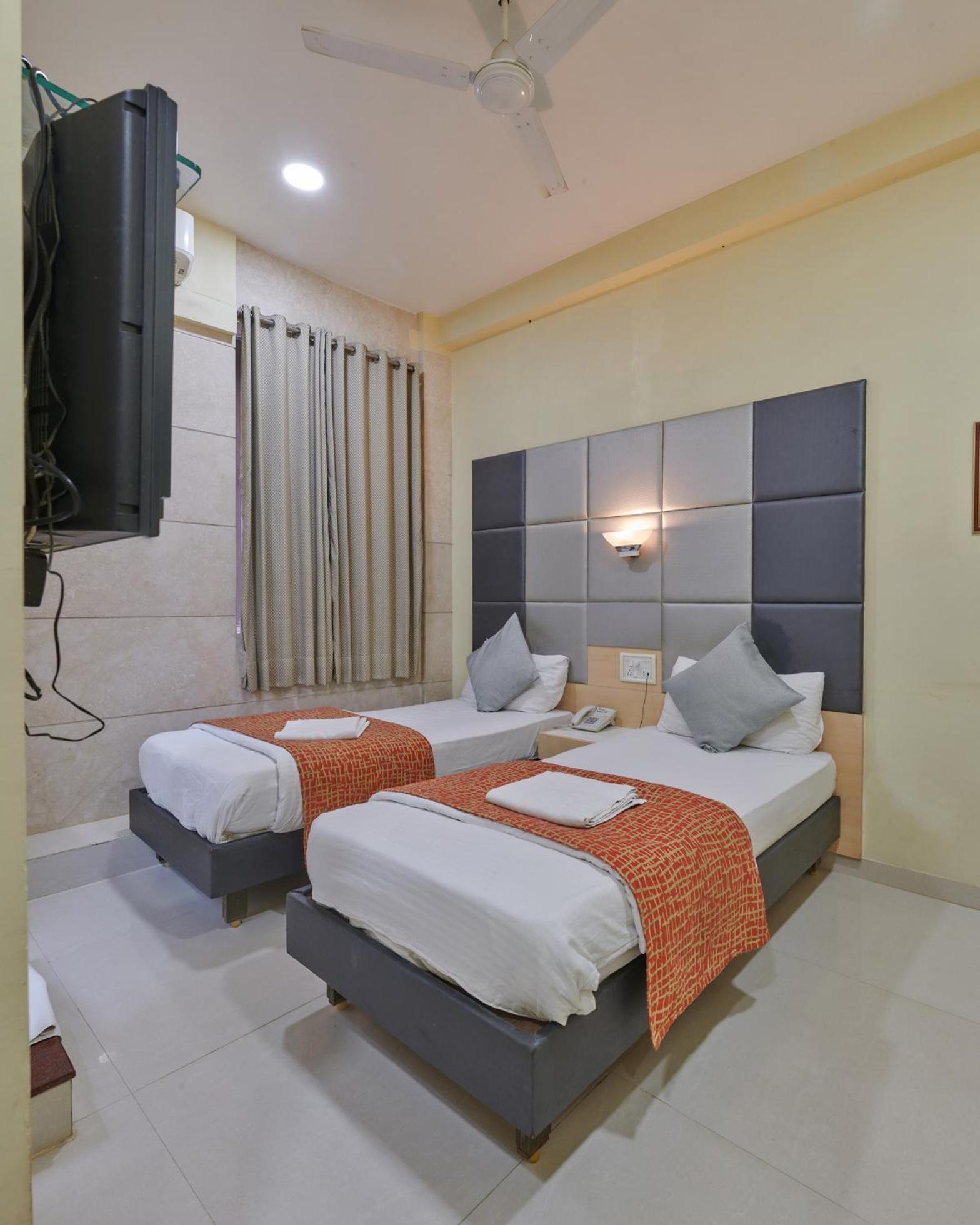 Bentley Hotel Marine Drive Bombay Exterior foto